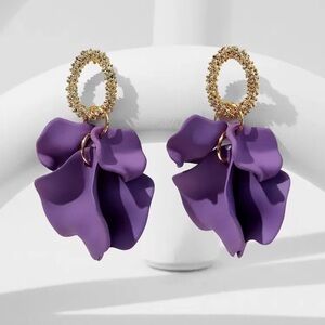 Elegant Gold and Purple Dangle Earrings